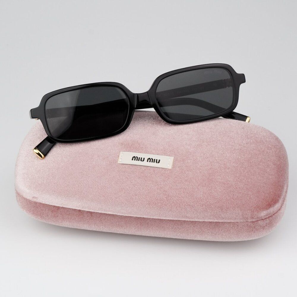 NEW Miu Miu MU11ZSF 16K5S0 Black Dark Grey Rectangle Unisex Sunglasses